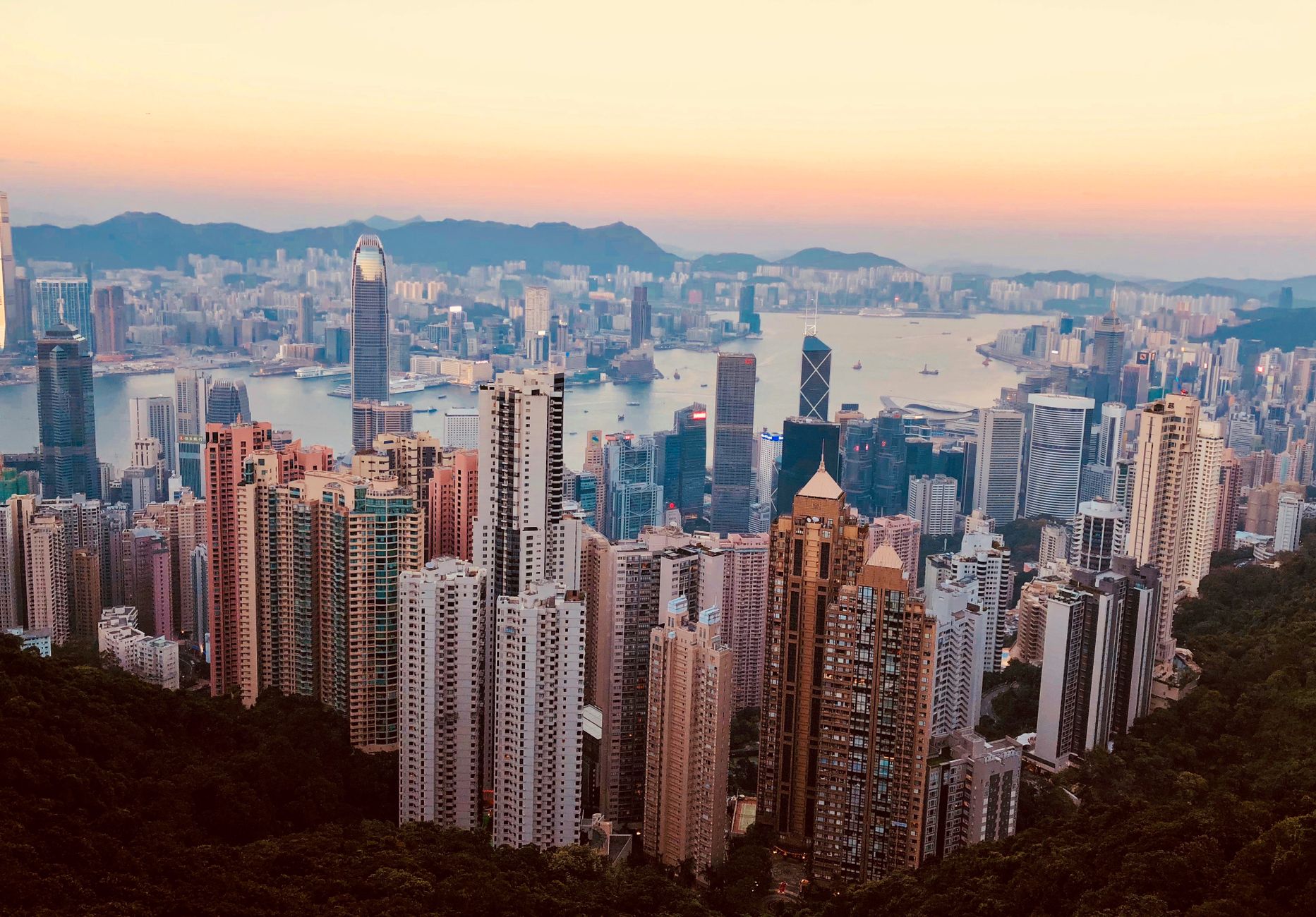 Hong Kong Corporate Outlook: Growth, Wealth, and Compliance