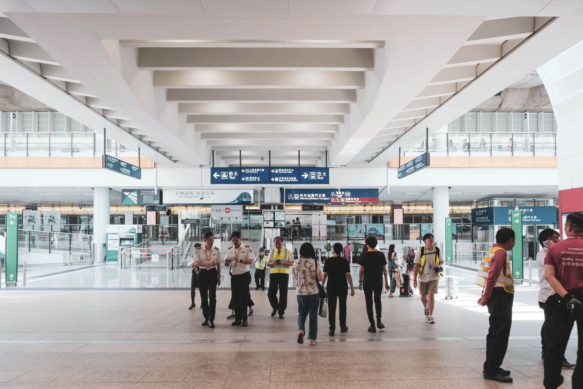 Huanggang Port's First Holiday Rush: What Cross-Border Travellers and Business Owners Should Plan For