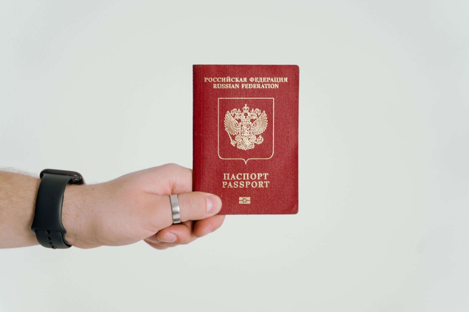 UK Clarifies BNO Visa Entry Rules and Overseas Conviction Policies for Hong Kong Citizens